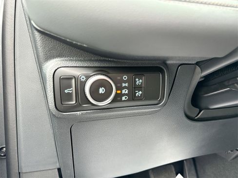 New 2026 Ford Explorer Active w/ Active Comfort Package image 18