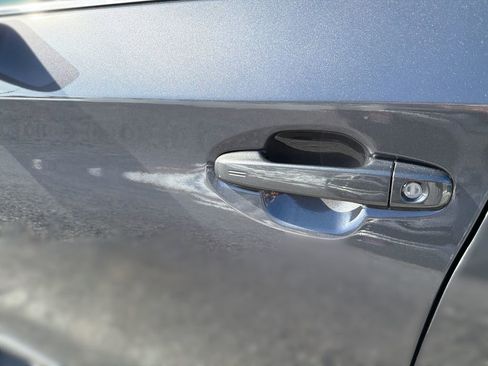 Used 2019 Subaru Ascent Limited image 14