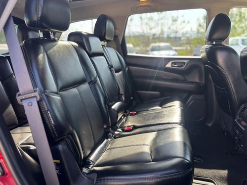 Used 2020 Nissan Pathfinder Platinum w/ Cargo Package AWD/4WD image 18