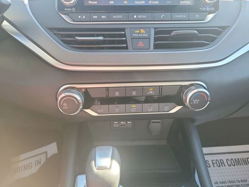 New 2025 Nissan Altima 2.5 SR image 19