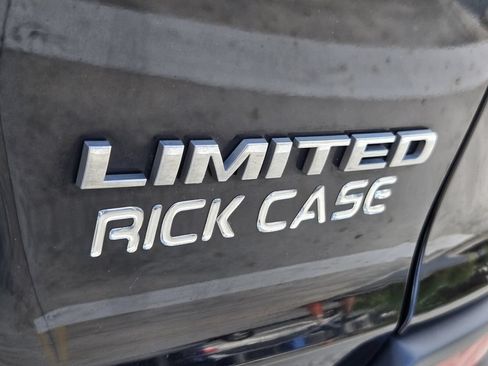 Used 2021 Jeep Cherokee Limited w/ Elite Package FWD image 14