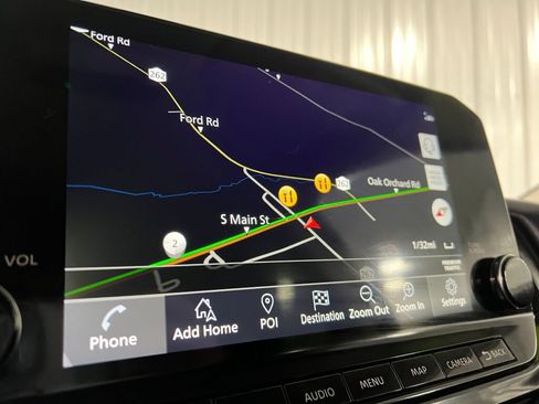 Used 2022 Nissan Pathfinder SL image 10