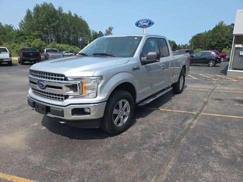 Used 2018 Ford F150 XLT w/ Equipment Group 302A Luxury AWD/4WD image 8