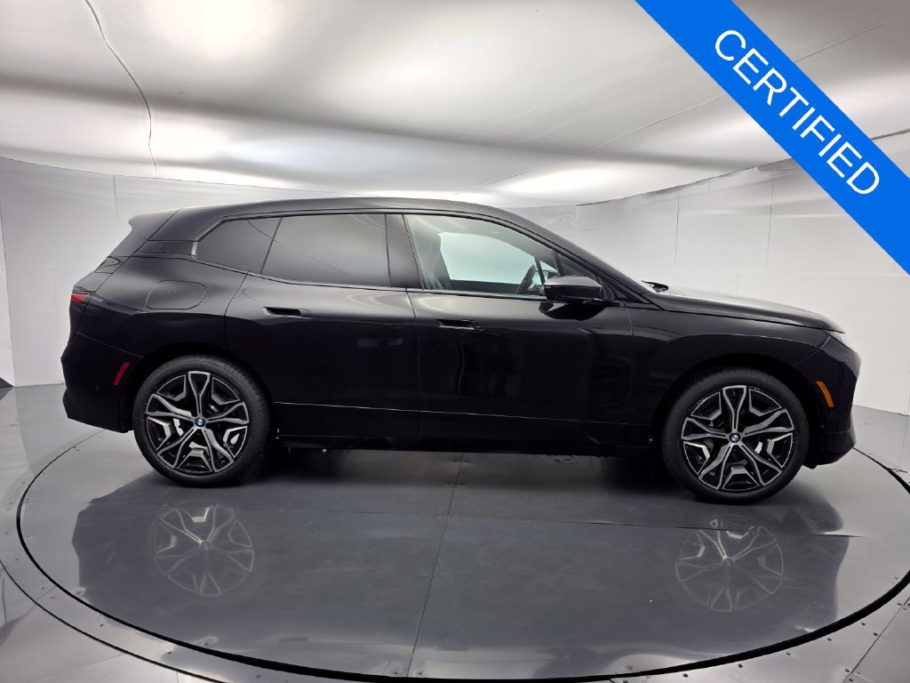 Certified 2026 BMW iX xDrive60 AWD/4WD image 3