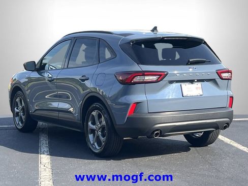 Used 2025 Ford Escape ST-Line FWD image 2