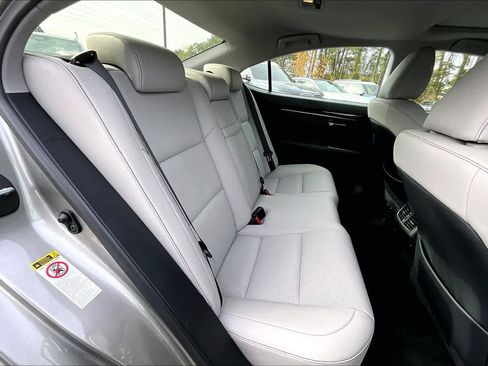 Used 2016 Lexus ES 350 image 18