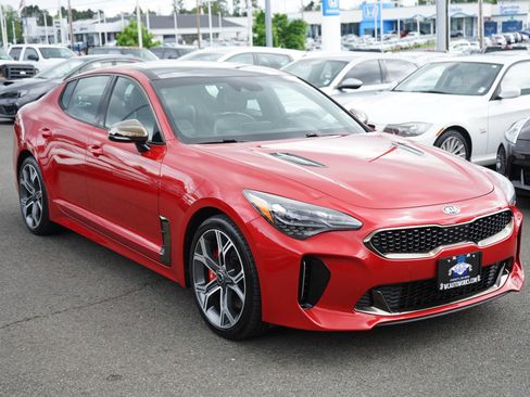 Used 2018 Kia Stinger GT2 AWD/4WD image 6
