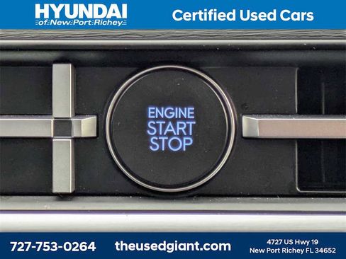 Used 2025 Hyundai Santa Fe Limited image 44