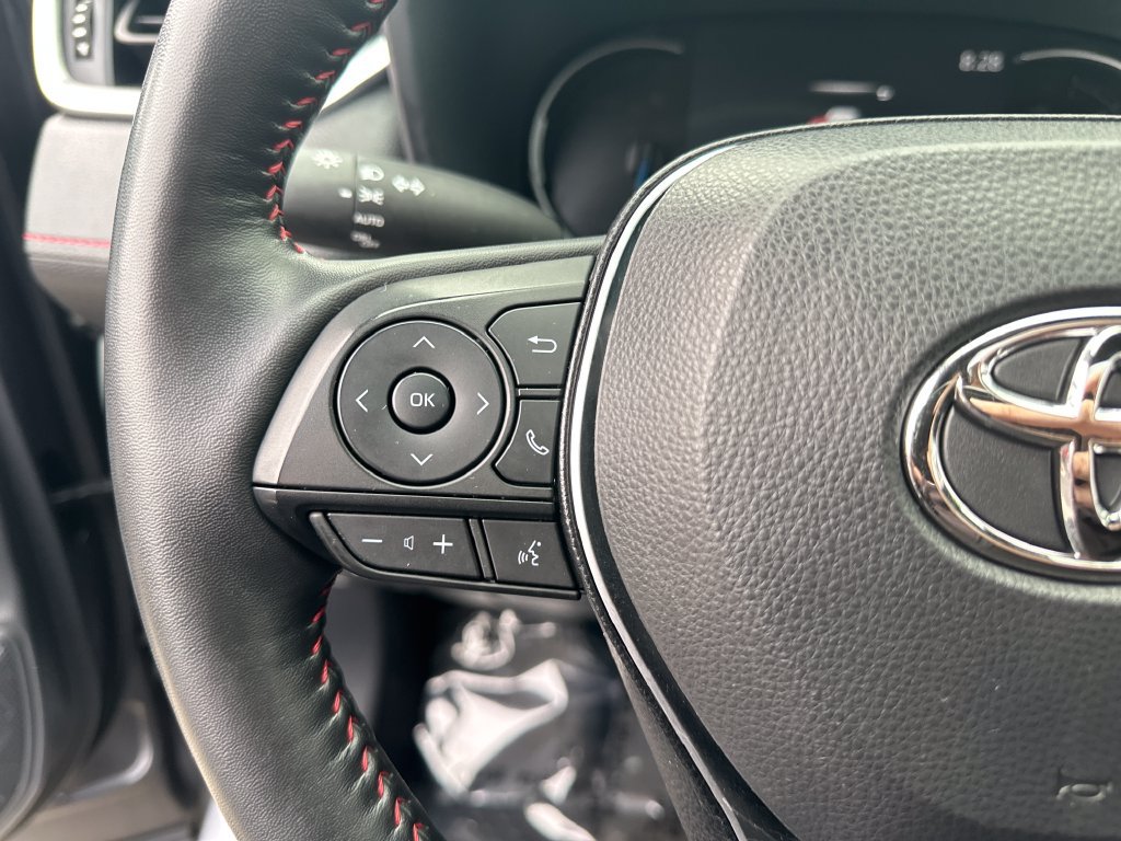 Used 2025 Toyota RAV4 SE w/ Weather & Moonroof Package AWD/4WD image 19