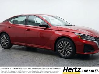 Used 2025 Nissan Altima 2.5 SV video 1