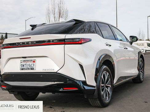 Used 2024 Lexus RZ 300e Premium image 6