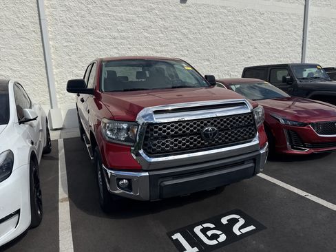 Used 2020 Toyota Tundra SR5 w/ SR5 Upgrade Package AWD/4WD image 3