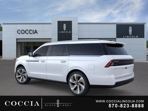New 2026 Lincoln Navigator L Black Label AWD/4WD image 4
