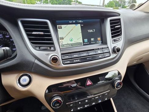 Used 2017 Hyundai Tucson SE Plus w/ Cargo Package FWD image 13