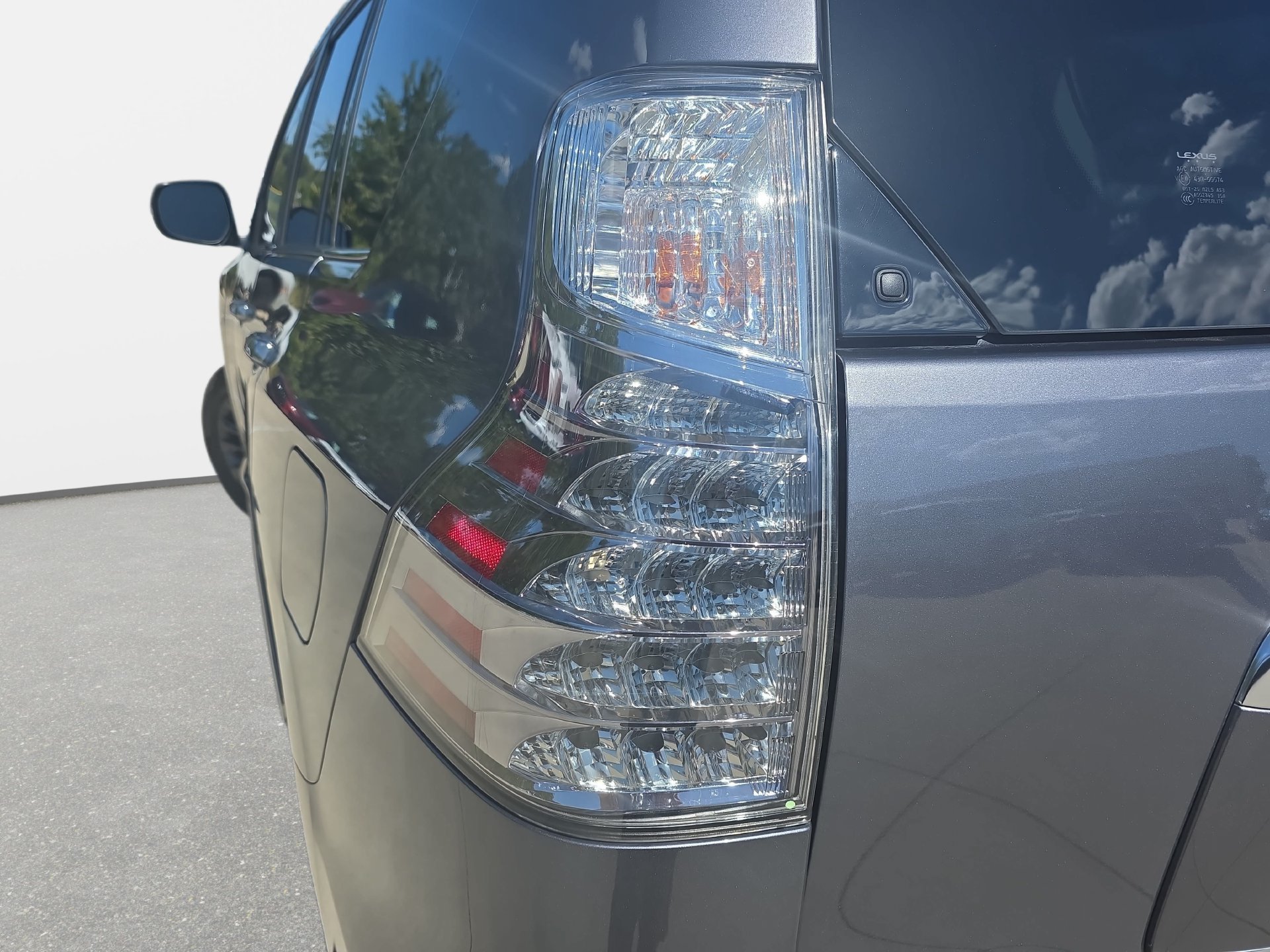 Used 2023 Lexus GX 460 Premium w/ Premium Package AWD/4WD image 32