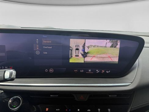 Used 2025 Buick Envision Preferred AWD/4WD image 21