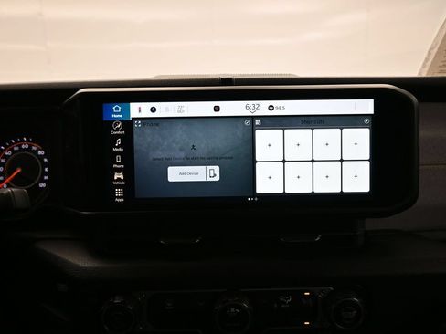 Used 2024 Jeep Gladiator Sport AWD/4WD image 17
