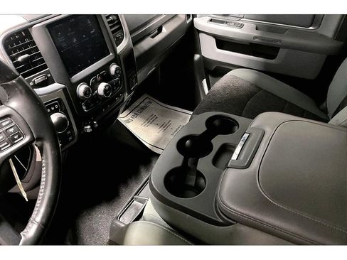 Used 2019 RAM 1500 Big Horn AWD/4WD image 18
