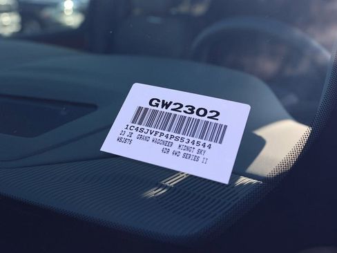 Used 2023 Jeep Grand Wagoneer Series II image 63