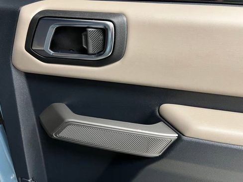 Used 2023 Ford Bronco Wildtrak image 51