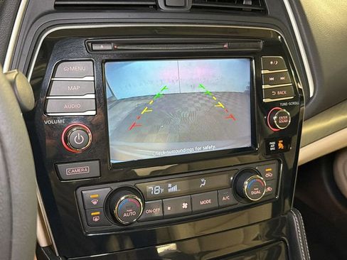 Used 2017 Nissan Maxima 3.5 SL image 28