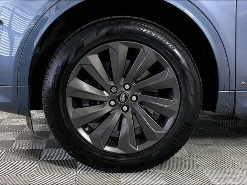 Used 2020 Land Rover Discovery Sport SE R-Dynamic AWD/4WD image 8