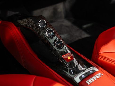 Used 2019 Ferrari 488 GTB RWD image 49