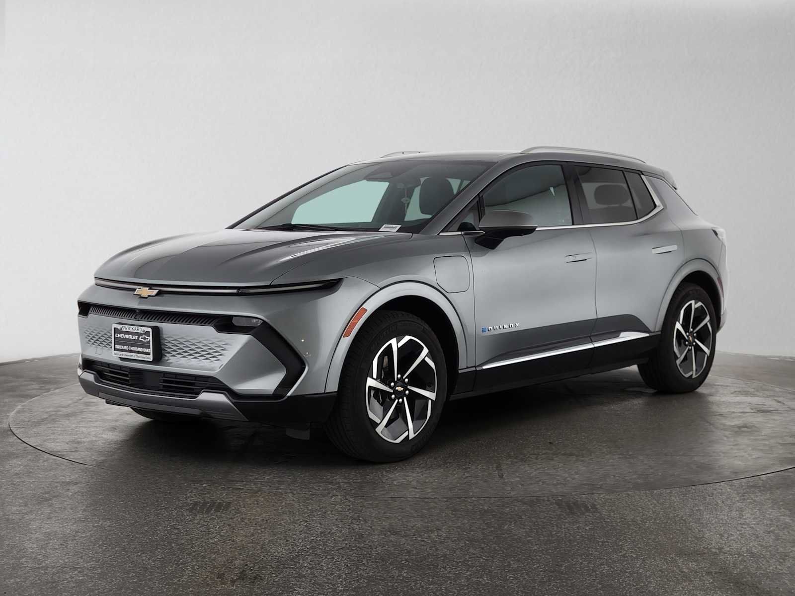 Used 2024 Chevrolet Equinox EV LT FWD image 7