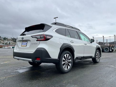 New 2025 Subaru Outback Limited image 8