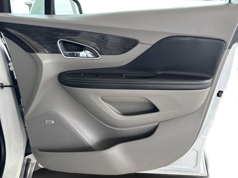 Used 2014 Buick Encore Premium image 23