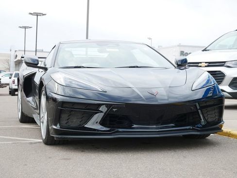 Used 2024 Chevrolet Corvette Stingray w/ Z51 Performance Package image 24