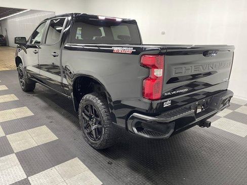 Used 2023 Chevrolet Silverado 1500 Custom Trail Boss AWD/4WD image 2