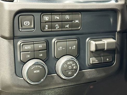 New 2026 Chevrolet Tahoe RST w/ Sun And Tow Package AWD/4WD image 13