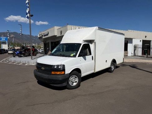 Used 2020 Chevrolet Express 3500 w/ Power Convenience Package image 2