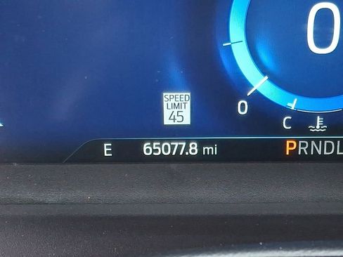 Used 2023 Ford Explorer Platinum w/ Technology Package image 23