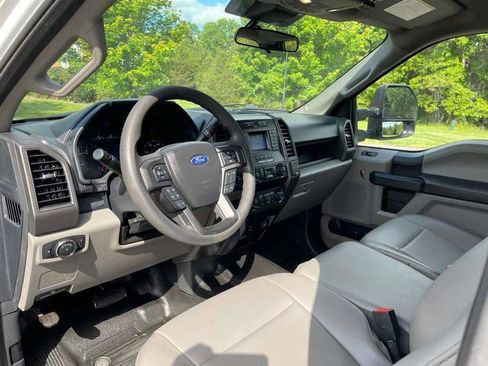 Used 2022 Ford F250 XL w/ Power Equipment Group AWD/4WD image 95