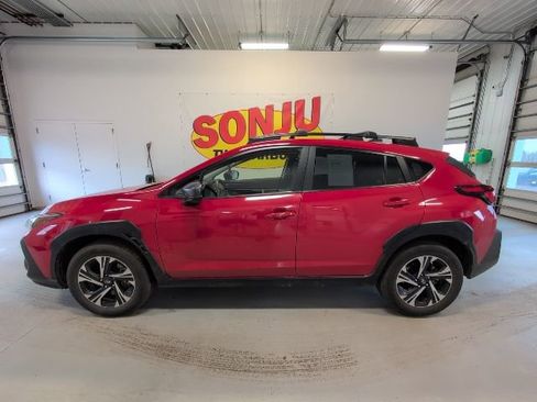 Used 2024 Subaru Crosstrek 2.0i Premium image 2