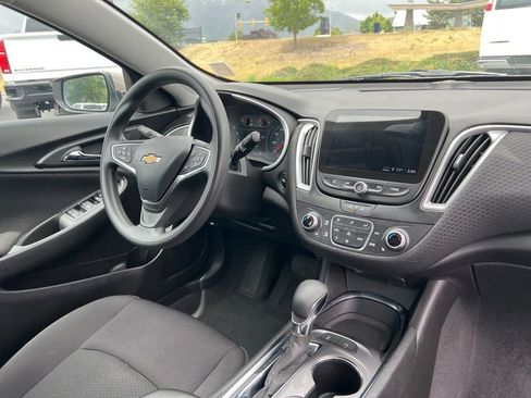 Used 2024 Chevrolet Malibu LT FWD image 18