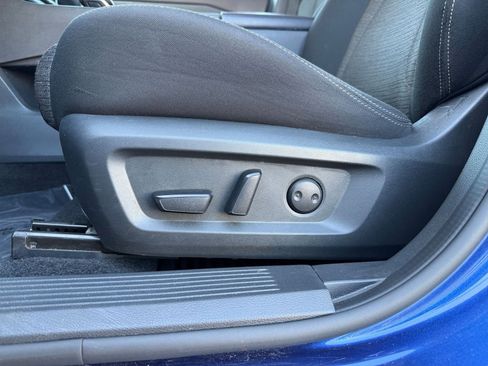 Used 2023 Nissan Rogue SV image 22