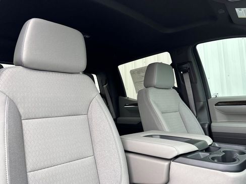 New 2026 GMC Sierra 1500 SLE w/ Preferred Package AWD/4WD image 14