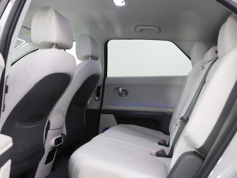 Used 2023 Hyundai Ioniq 5 SEL image 18