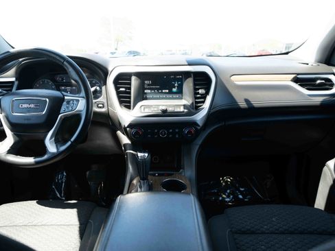 Used 2017 GMC Acadia SLE w/ LPO, Floor Liner Package FWD image 20