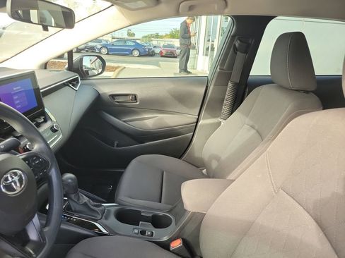 Used 2023 Toyota Corolla LE image 17