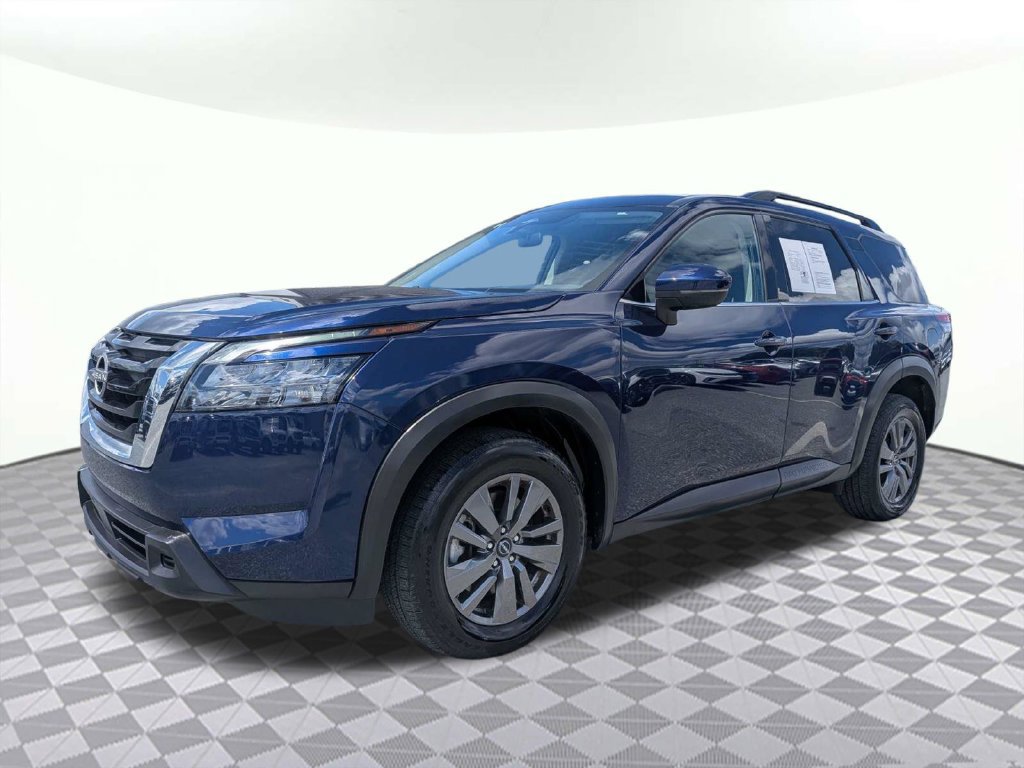 Used 2025 Nissan Pathfinder SV AWD/4WD image 7
