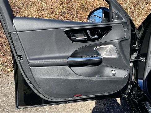 Used 2022 Mercedes-Benz C 300 4MATIC Sedan image 18