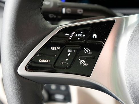 Certified 2026 Mercedes-Benz GLB 250 4MATIC image 19