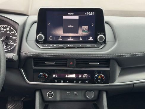 Used 2023 Nissan Rogue SV image 15