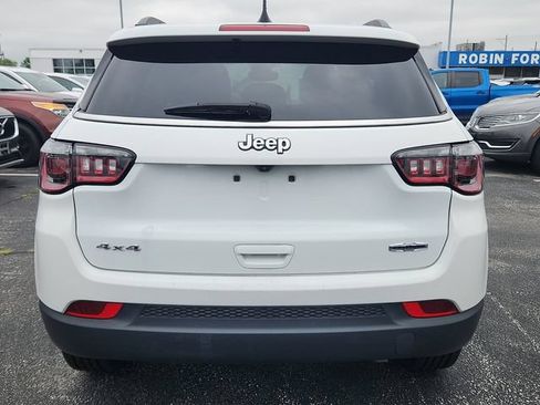 Used 2022 Jeep Compass Latitude w/ Convenience Group AWD/4WD image 5