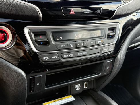 Used 2022 Honda Ridgeline Black Edition image 24