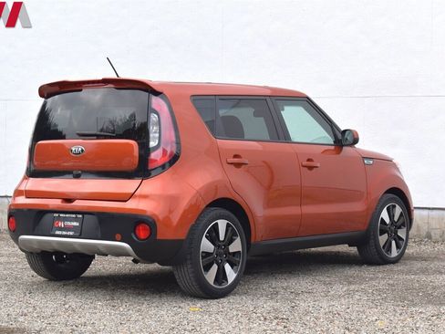 Used 2019 Kia Soul + image 5